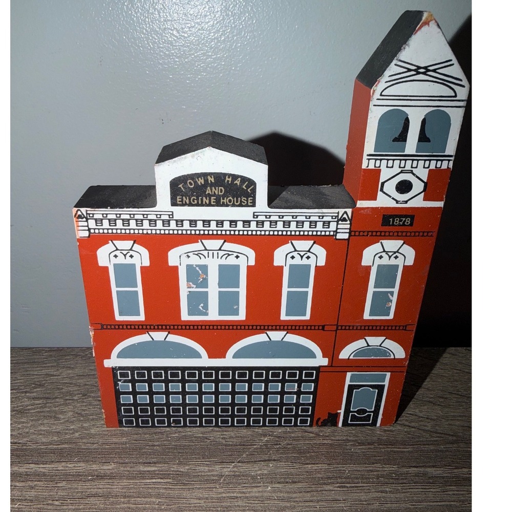 The Cat's Meow Village Medina Firehouse 1990 Series VIII Wood Block Decor